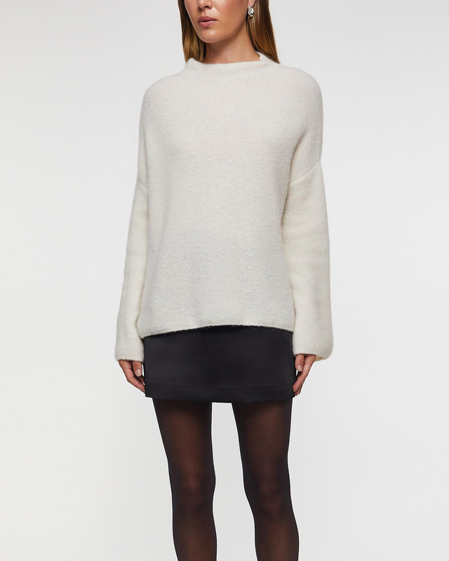 Wakakuu Icons Sweater Cruz Funnel Neck Creme XS