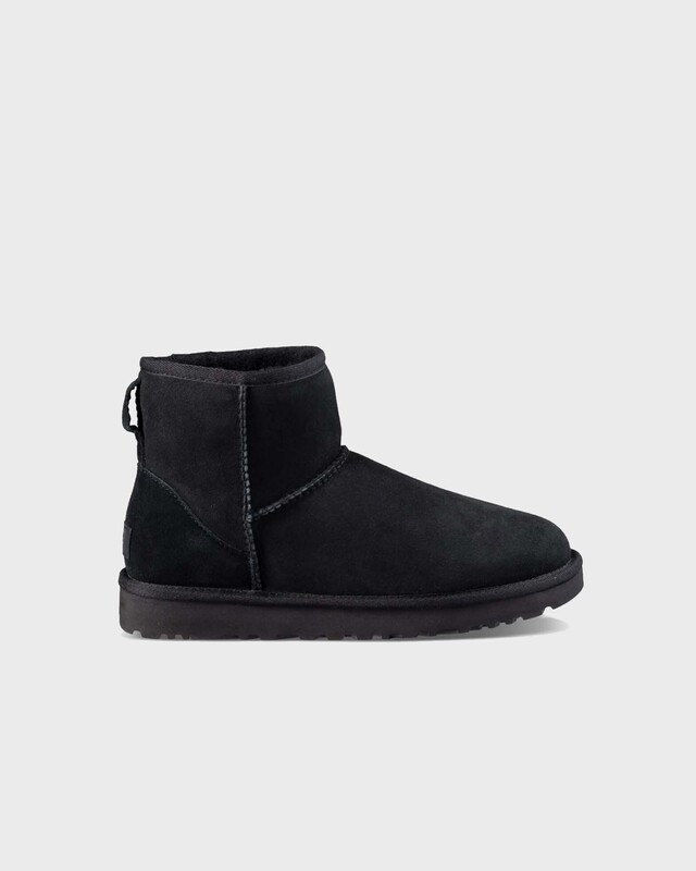 Ugg Boots W Classic II Svart US 10 (EUR 41)