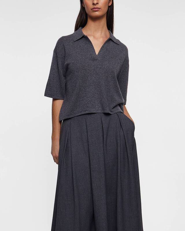 LISA YANG T-Shirt Neela Cashmere Grå 1 (S-M)