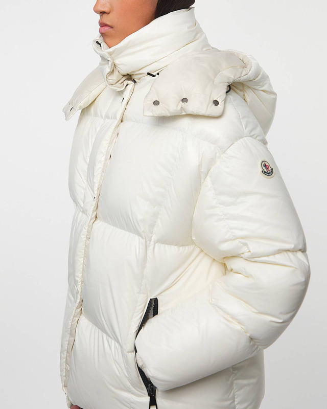 Moncler Jacket Parana Down Natural MONCLER 2 (M)