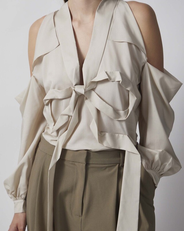 Acne Studios Blus Cut-Out Bow Light beige 38
