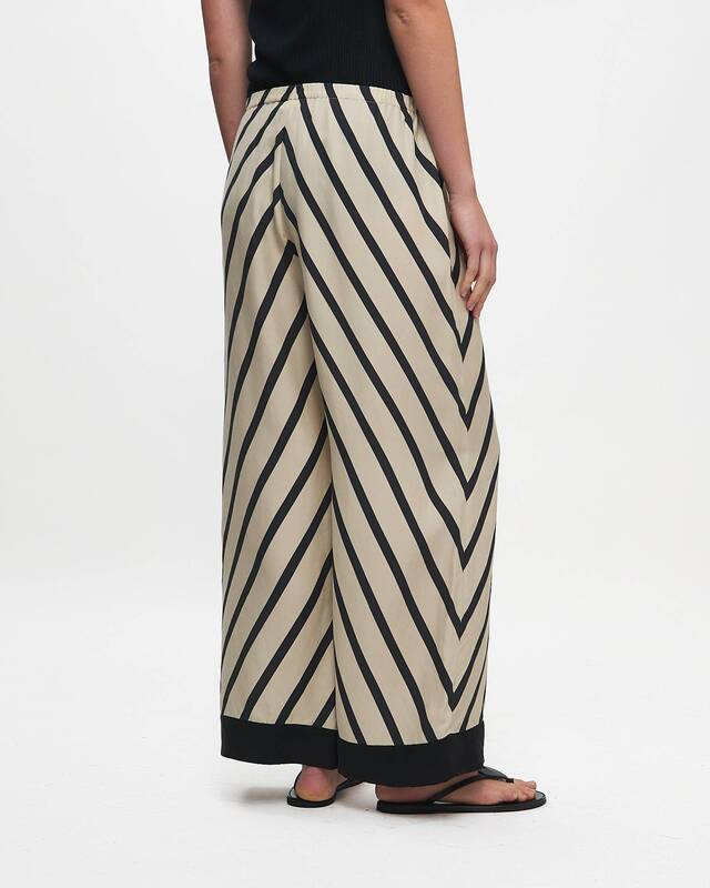 By Malene Birger Byxor Mirabello  Stripe 42