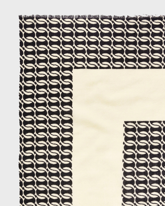 By Malene Birger Scarf Monja Svart ONESIZE