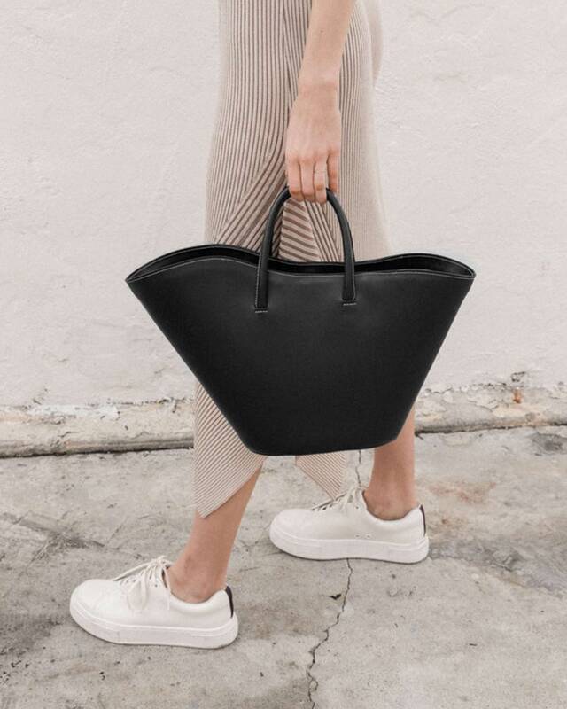 Little Liffner Bag Open Tulip Tote Medium Black ONESIZE