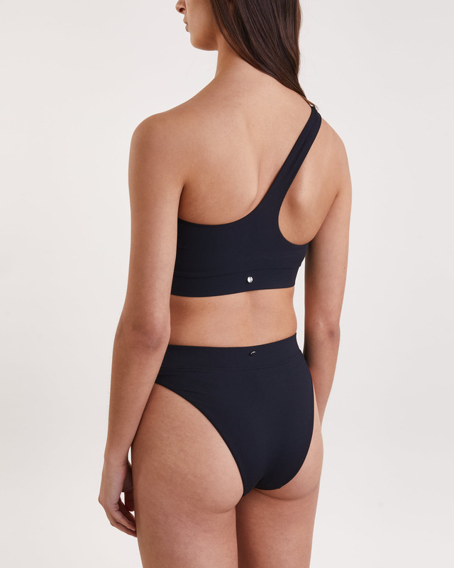 Casall One Shoulder Bikini Top Svart 34