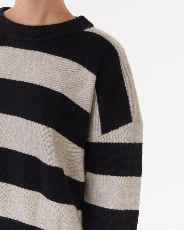 Wakakuu Icons Sweater Jo Striped Svart/beige  S