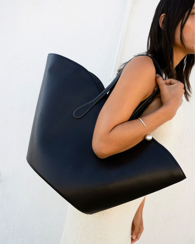 Liffner Bag Open Tulip Tote Large Svart ONESIZE