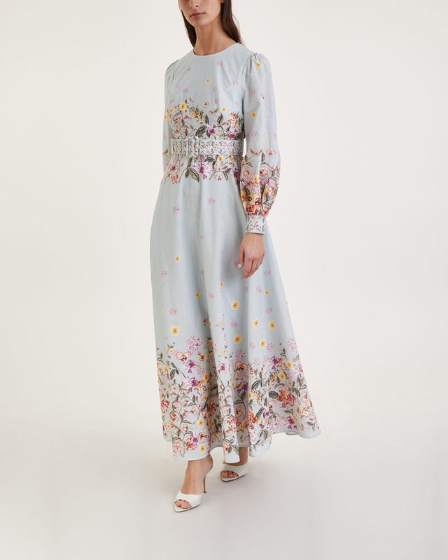 By Malina Klänning Josephine Soft Floral  Blå M