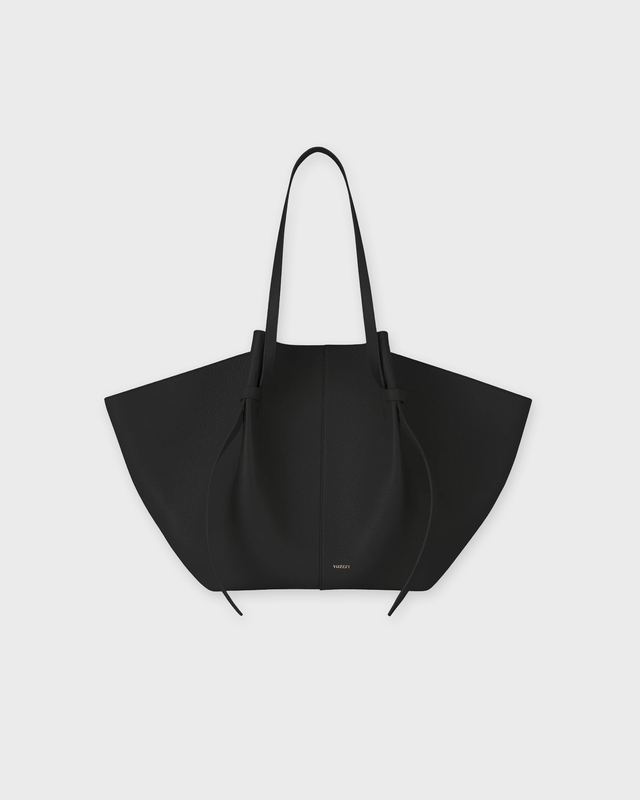 YUZEFI Bag XL Mochi Pebble Grain Leather Svart ONESIZE