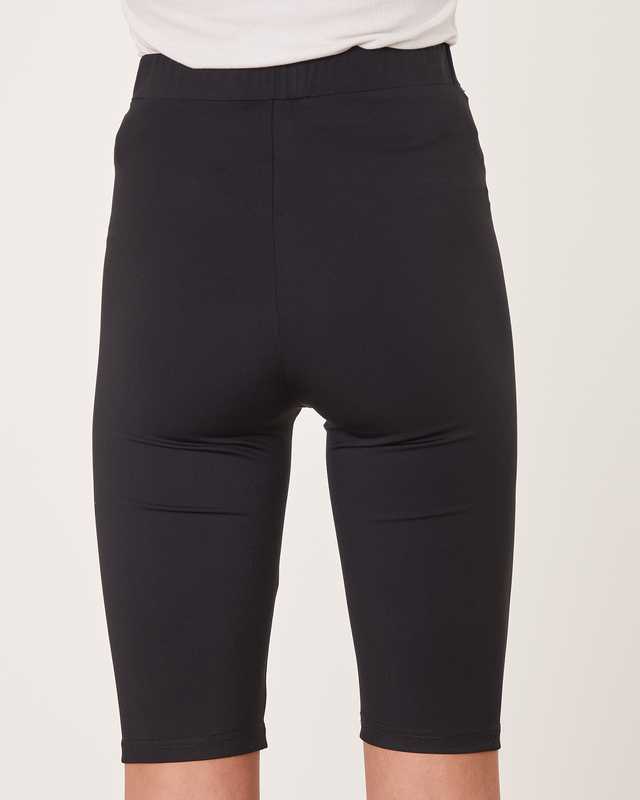 Wakakuu Icons Shorts Biker Svart XS