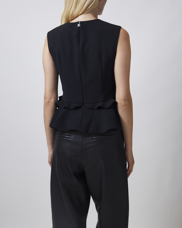 ROTATE  Topp V-Neck Flower Black 36
