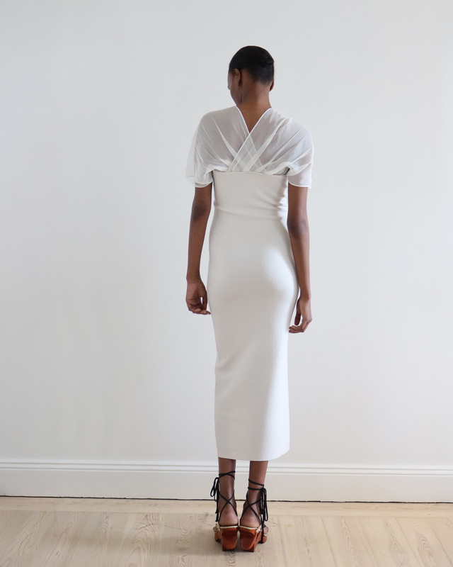LEONÍ Dress Indira Silk-georgette Ivory 34