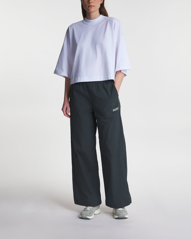 New Balance Trousers Shifted Nylon Pant Black XS