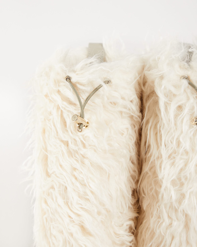 Moncler Beverly Natural EUR 36