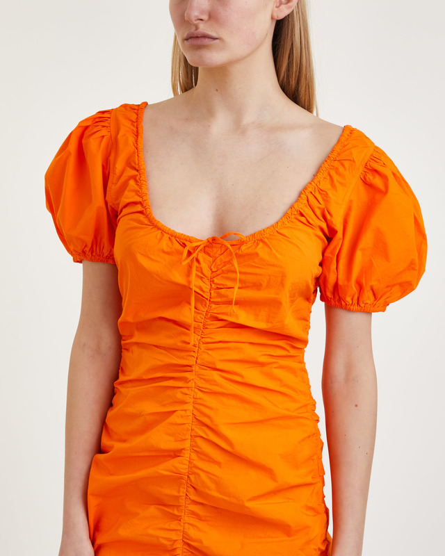 Ganni Klänning Cotton Poplin Gathered U-Neck Orange 42