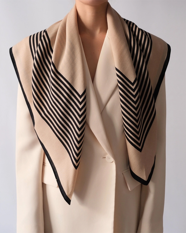 Le Scarf Scarf Wool Striped Svart/creme ONESIZE