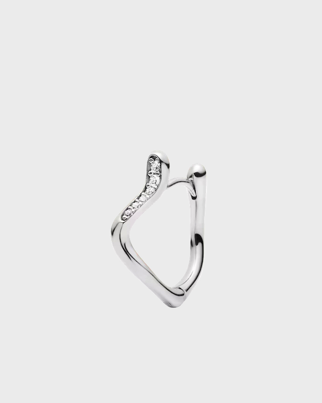 MARIA BLACK Örhänge Yasmin 12 Huggie Silver left
