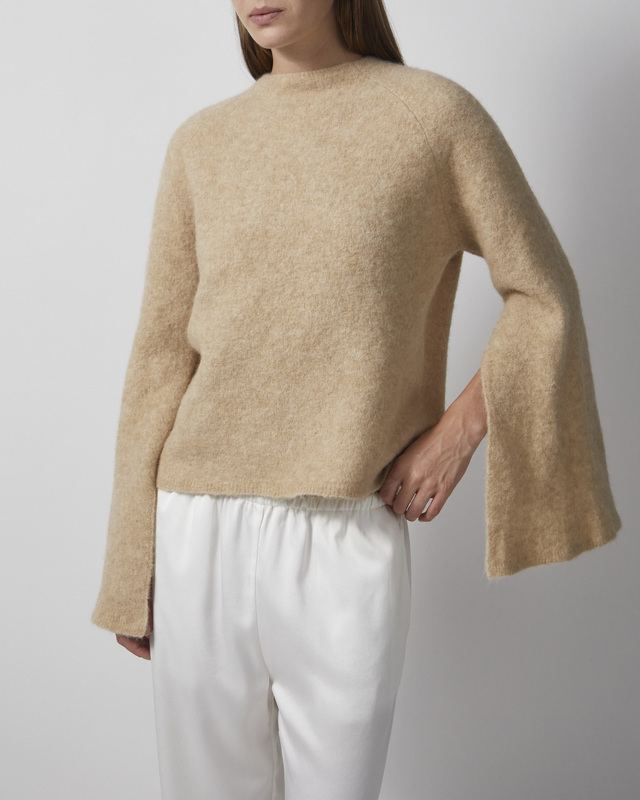 Wakakuu Icons Genser Erin Camel S
