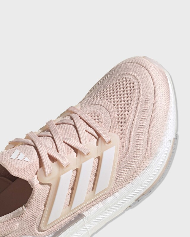 Adidas Sneakers Ultraboost Light W Rosa UK 7,5 (EUR 41 1/3)