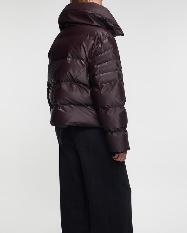 Rains Jacka Alta Vision Short Puffer Vinröd S