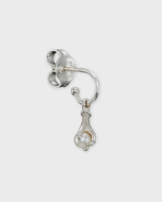 Maria Nilsdotter Earring Tiny Claw Pearl Silver ONESIZE
