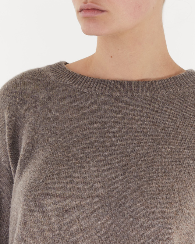 Wakakuu Icons Sweater Emily crewneck sweater Mole M