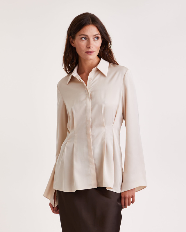Wakakuu Icons Blus Almond Sand L