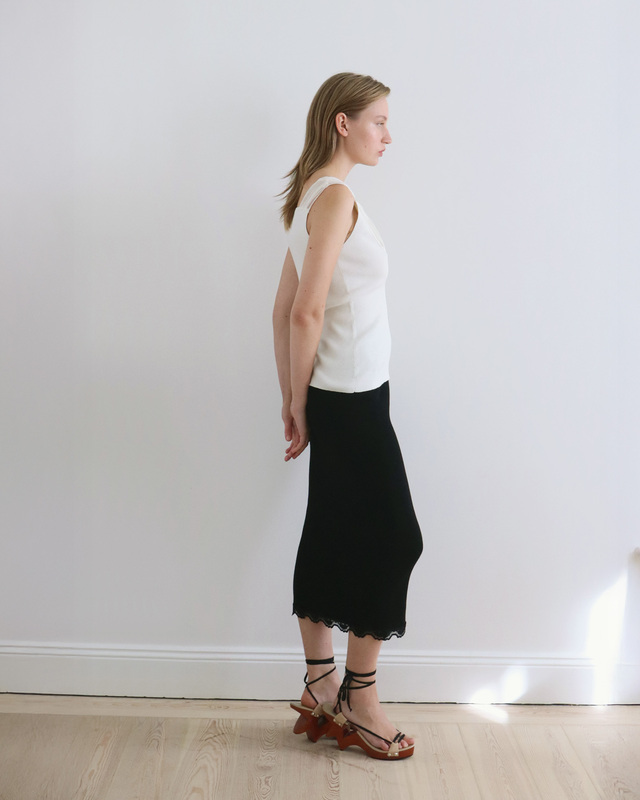 LEONÍ Top Nour Ribbed Silk-georgette Ivory 36