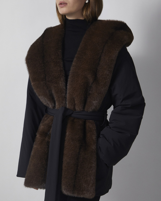 Wakakuu Icons Jacket Keen Padded Faux Fur Black L
