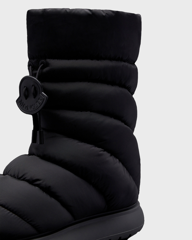 Moncler Boots Gaia Mid Black EUR 38