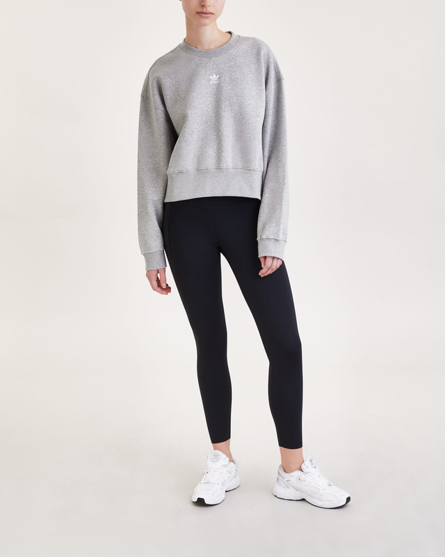 Adidas Sweatshirt Essentials Crew Grå XL