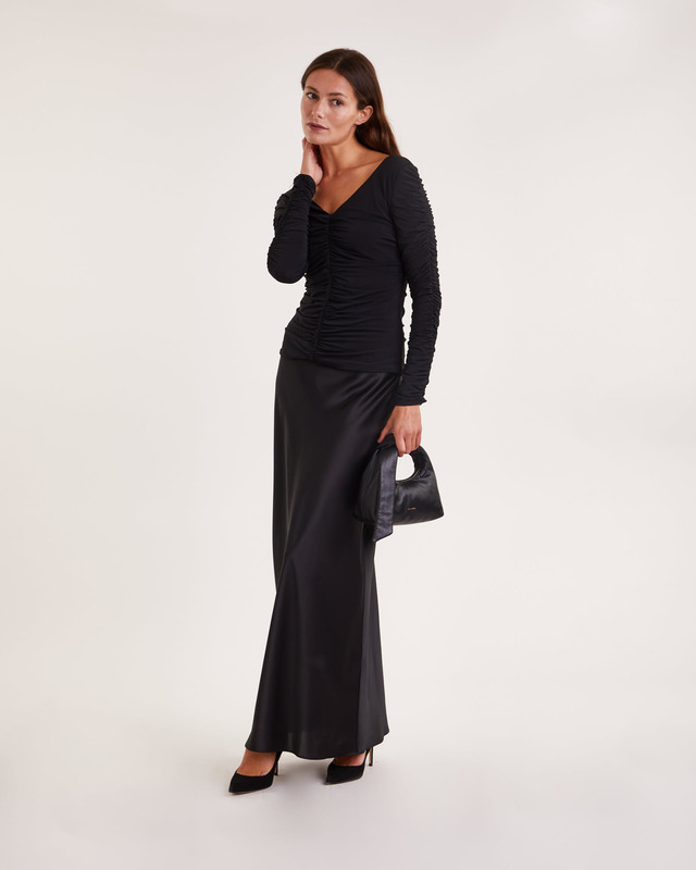 Wakakuu Icons Top Ever V-Neck  Svart M