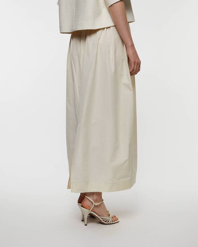 Dagmar Skirt Curved Pleated White 38
