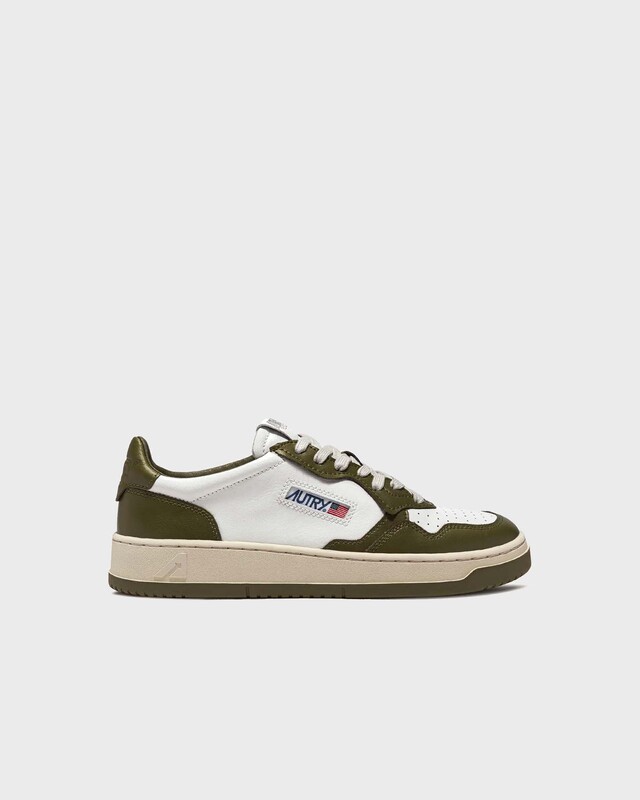 Autry Sneakers Medalist Low Woman Vit/grön EUR 38
