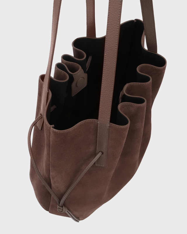 Yuzefi Taske Scallop Suede Brown ONESIZE