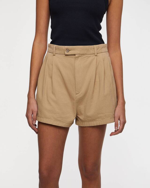 Filippa K Shorts High Waist Pleated Cotton Beige 40