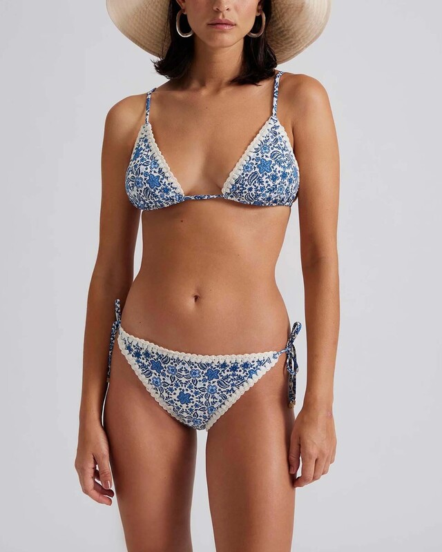 Malina Bikinitopp Ally Crochet Triangle Blå/vit L