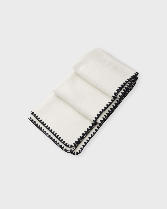 LISA YANG Scarf Saga Svart/creme ONESIZE