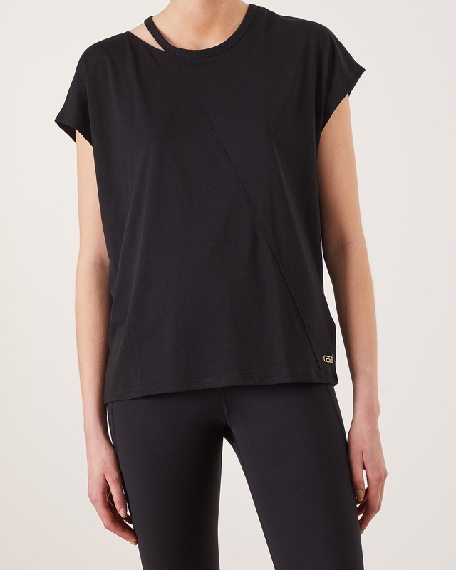 Casall Topp Cut Out Detail Svart 34
