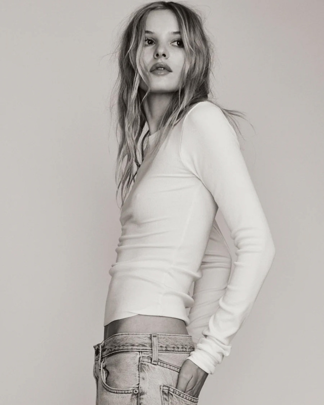 Éterne LONG SLEEVE FITTED TOP Creme S