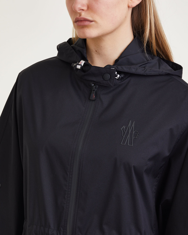 Moncler Grenoble Vorassay Mantella  Black ONESIZE