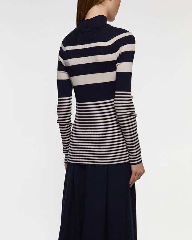Moncler Tröja Turtleneck Wool  Mörkblå XS