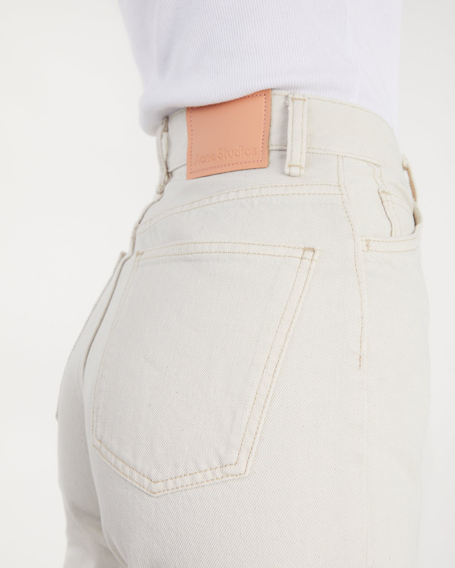 Acne Studios 1977 Winter White Vit W26/L32