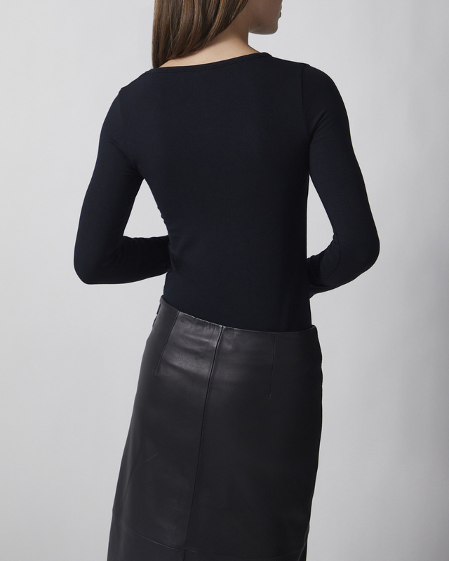 Wakakuu Icons Top Zoe Modal  Black S