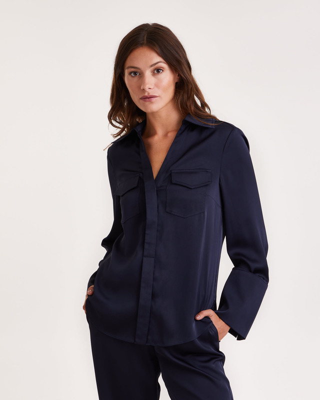Wakakuu Icons Blus Maria Satin Navy S