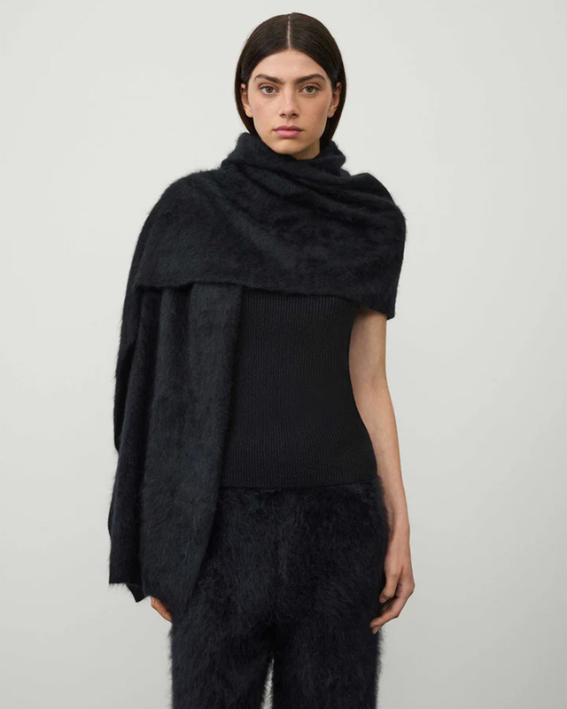 LISA YANG Halsduk Brushed Scarf Svart ONESIZE