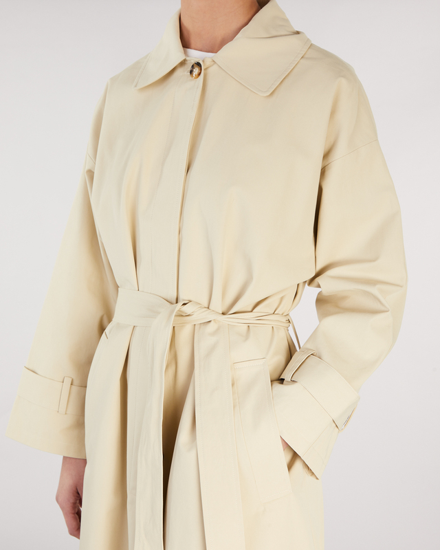 ONE and OTHER Trenchcoat Brie Coat Vanilj 36