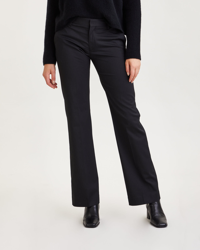 Filippa K Byxor Bootcut Svart 34