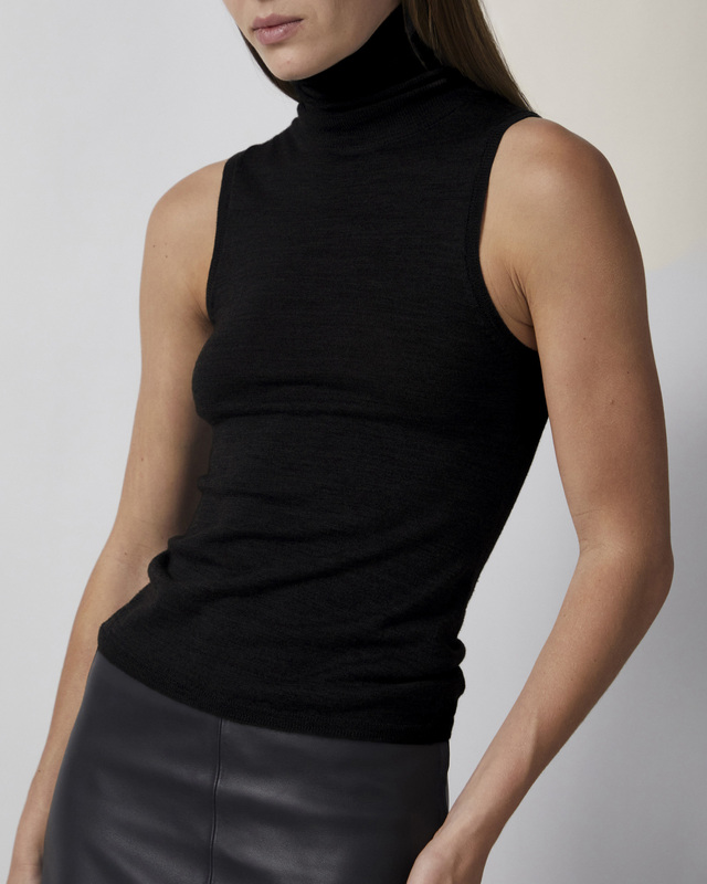 Wakakuu Icons Topp Sleevless Merino Turtleneck Black XL
