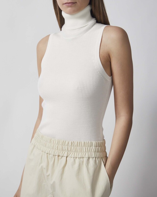 Stylein Top Promise Cream M